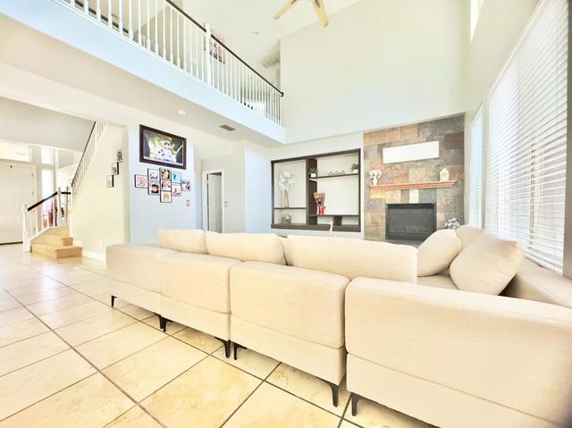 9562 E Park Drive, Elk Grove, CA 95624