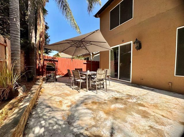 9562 E Park Drive, Elk Grove, CA 95624