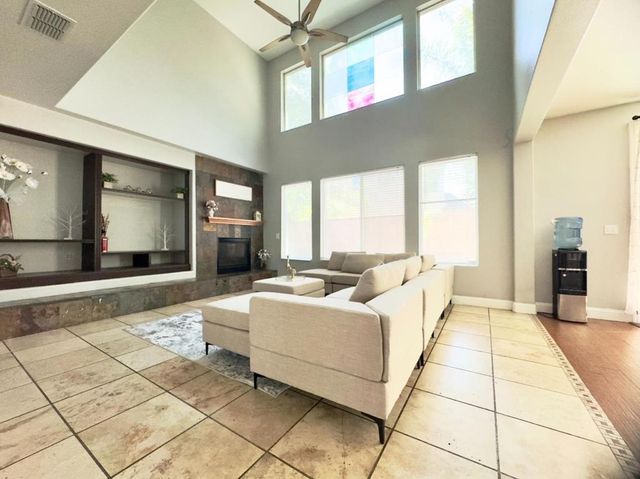 9562 E Park Drive, Elk Grove, CA 95624