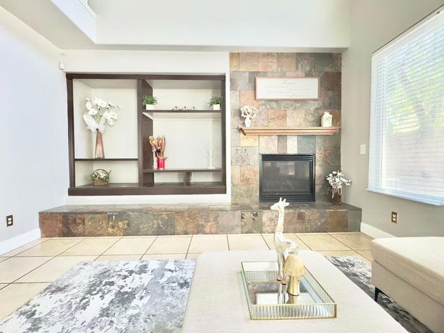 9562 E Park Drive, Elk Grove, CA 95624