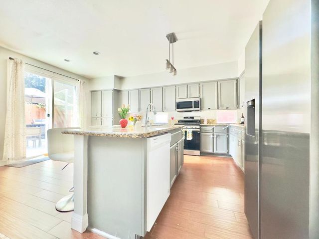 9562 E Park Drive, Elk Grove, CA 95624