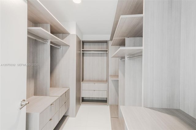 851 NE 1st Avenue 3911, Miami, FL 33132