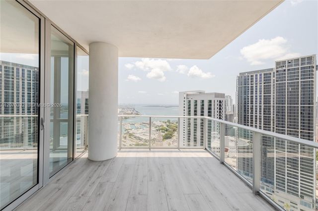 851 NE 1st Avenue 3911, Miami, FL 33132