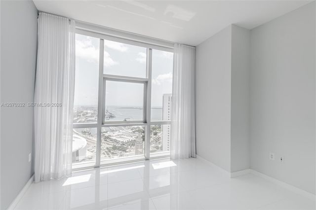 851 NE 1st Avenue 3911, Miami, FL 33132