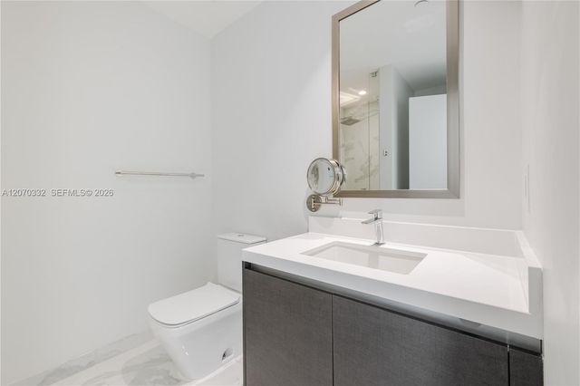 851 NE 1st Avenue 3911, Miami, FL 33132