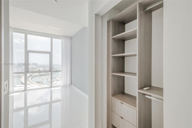 851 NE 1st Avenue 3911, Miami, FL 33132