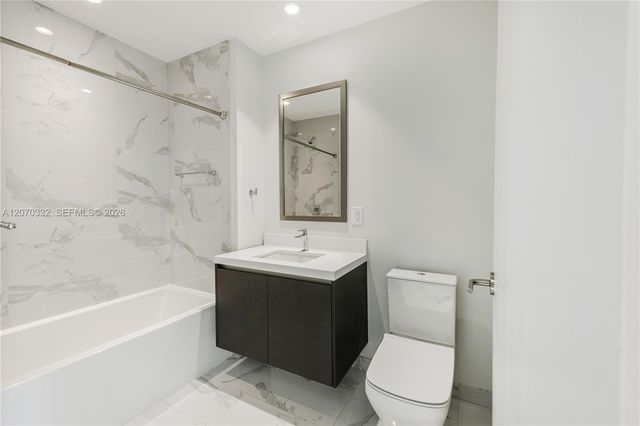 851 NE 1st Avenue 3911, Miami, FL 33132
