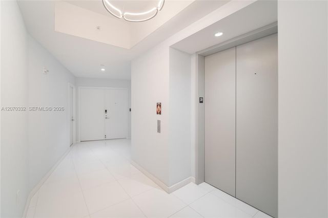 851 NE 1st Avenue 3911, Miami, FL 33132