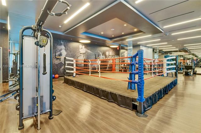 851 NE 1st Avenue 3911, Miami, FL 33132