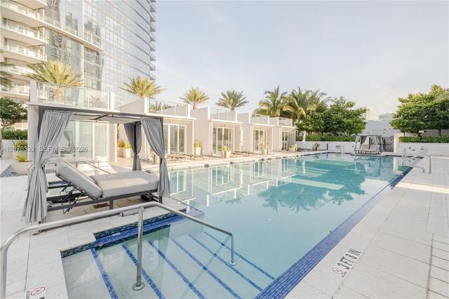 851 NE 1st Avenue 3911, Miami, FL 33132