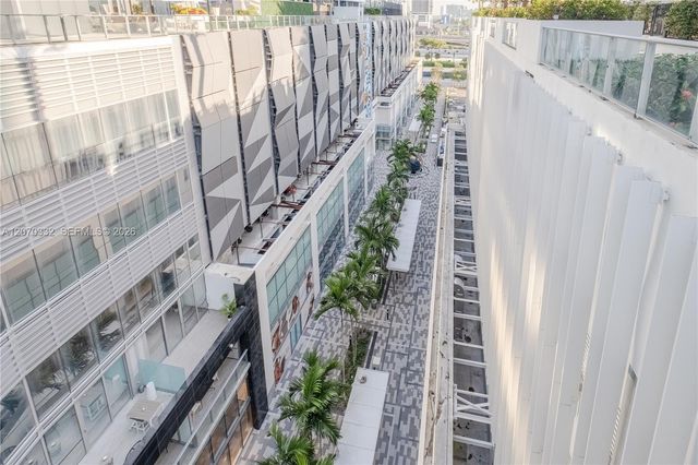 851 NE 1st Avenue 3911, Miami, FL 33132
