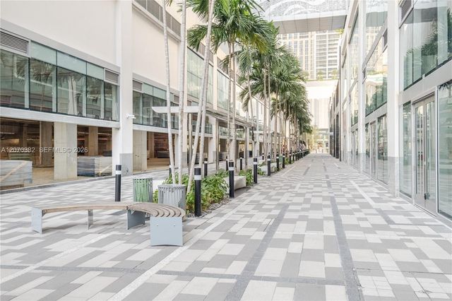 851 NE 1st Avenue 3911, Miami, FL 33132