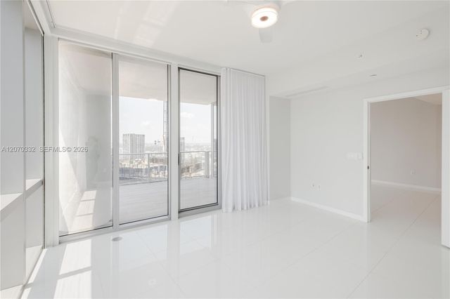 851 NE 1st Avenue 3911, Miami, FL 33132