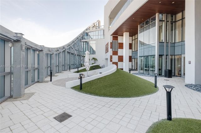 851 NE 1st Avenue 3911, Miami, FL 33132