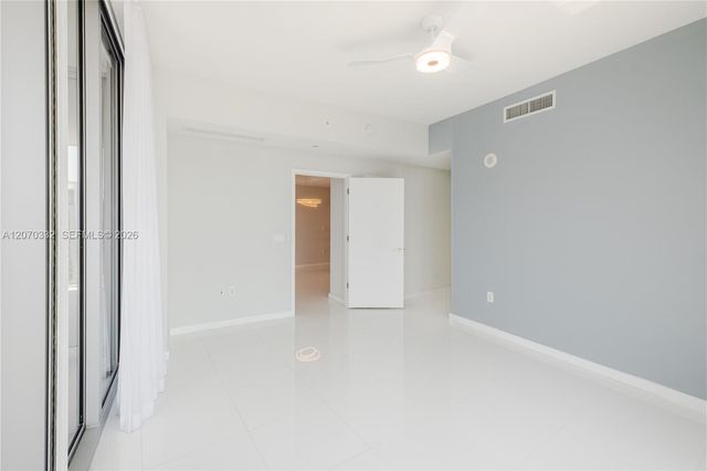 851 NE 1st Avenue 3911, Miami, FL 33132