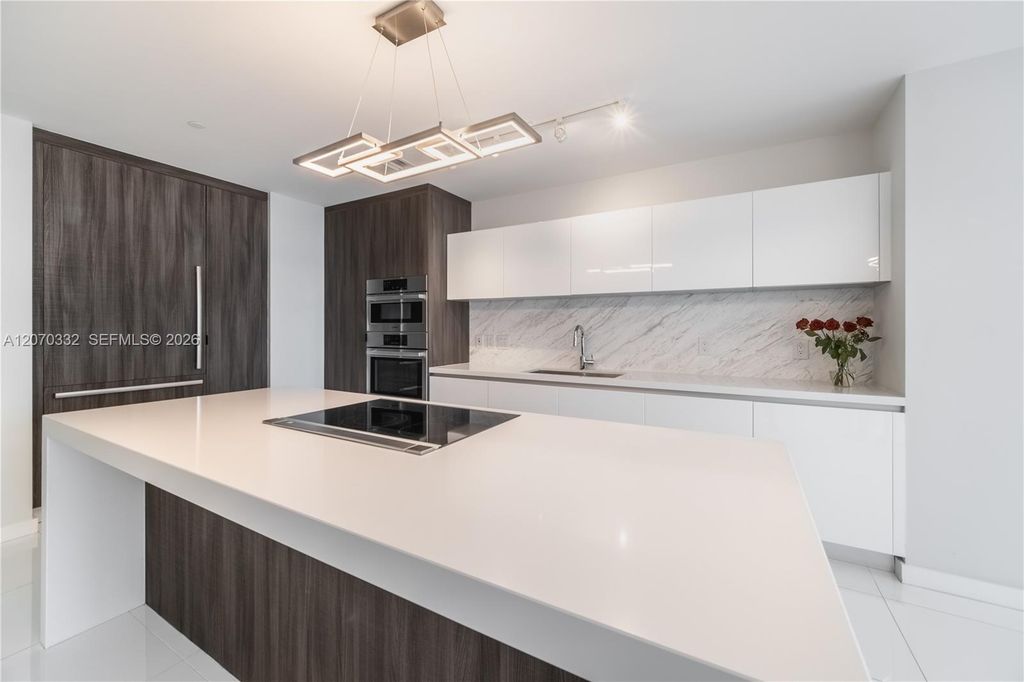 851 NE 1st Avenue 3911, Miami, FL 33132