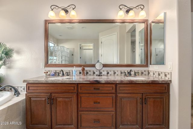 16461 W ALVARADO Drive, Goodyear, AZ 85395