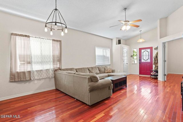 12721 TUSCAN HILLS Place, El Paso, TX 79938