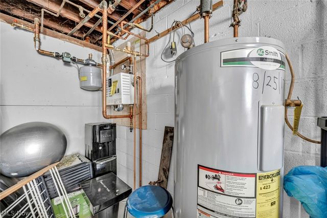 11390 Rainbow Highway, West Salem, OH 44287