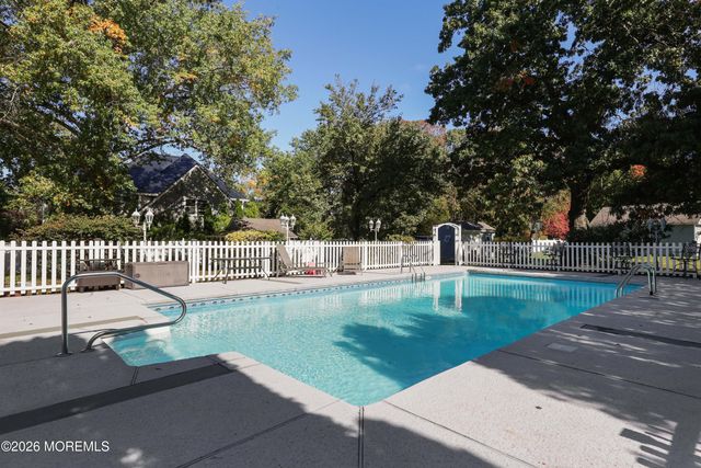 32 Sleepy Hollow Road, Red Bank, NJ 07701