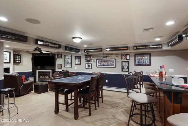 32 Sleepy Hollow Road, Red Bank, NJ 07701