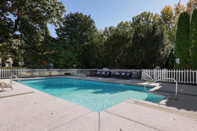 32 Sleepy Hollow Road, Red Bank, NJ 07701