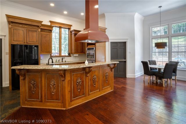4707 Oak Hollow Lane, Fort Smith, AR 72903