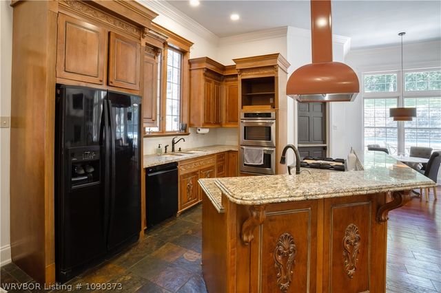 4707 Oak Hollow Lane, Fort Smith, AR 72903