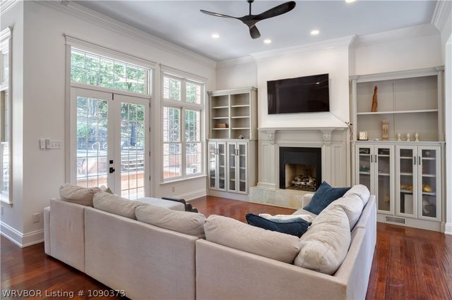 4707 Oak Hollow Lane, Fort Smith, AR 72903