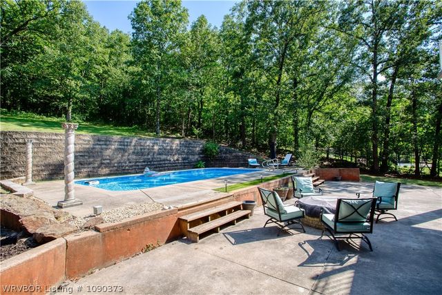 4707 Oak Hollow Lane, Fort Smith, AR 72903