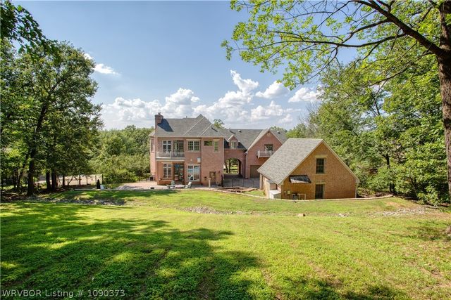 4707 Oak Hollow Lane, Fort Smith, AR 72903