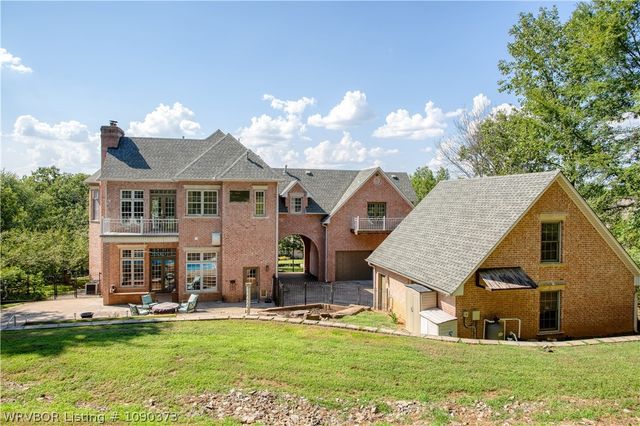 4707 Oak Hollow Lane, Fort Smith, AR 72903