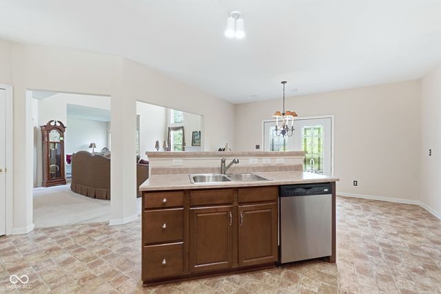 13525 Lablanca Bend, Carmel, IN 46074