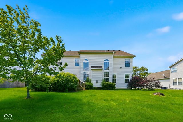 13525 Lablanca Bend, Carmel, IN 46074