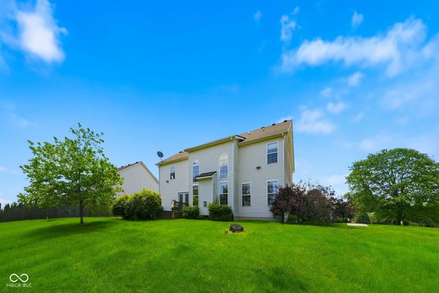 13525 Lablanca Bend, Carmel, IN 46074