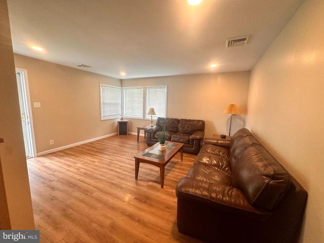 604 TRENTON RD, Fairless Hills, PA 19030