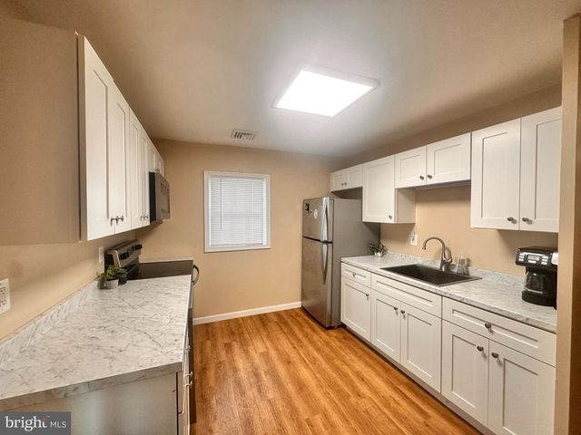 604 TRENTON RD, Fairless Hills, PA 19030