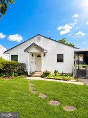 604 TRENTON RD, Fairless Hills, PA 19030