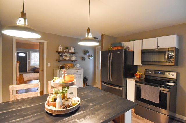 1009 Knight Avenue N, Thief River Falls, MN 56701