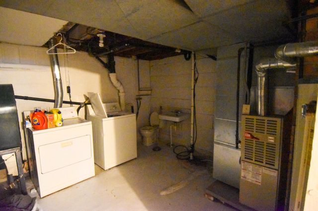 1009 Knight Avenue N, Thief River Falls, MN 56701