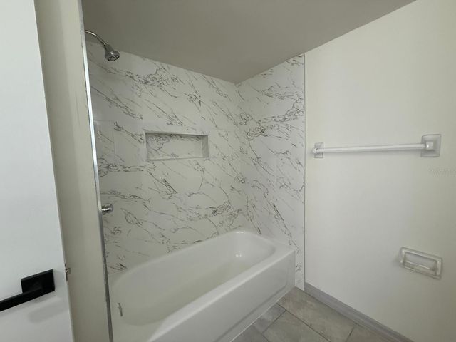 941 W OAK RIDGE ROAD D, Orlando, FL 32809