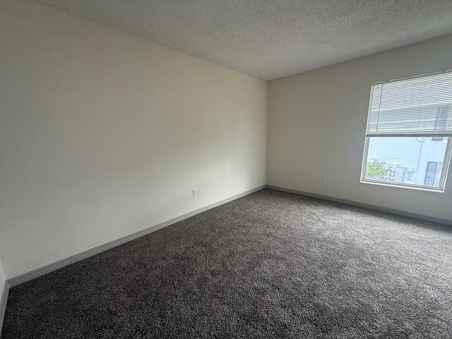 941 W OAK RIDGE ROAD D, Orlando, FL 32809