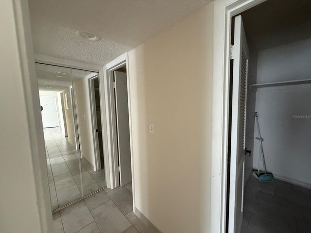 941 W OAK RIDGE ROAD D, Orlando, FL 32809