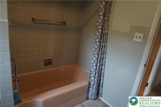 1718 Calypso Avenue, Bethlehem City, PA 18018