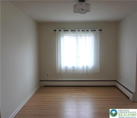 1718 Calypso Avenue, Bethlehem City, PA 18018