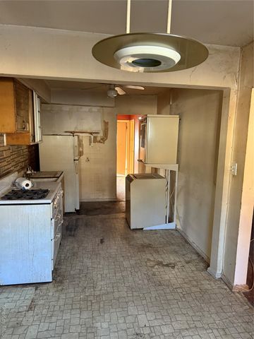 3832 215th Place, Bayside, NY 11361