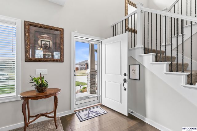 5216 Heartland Drive, Papillion, NE 68133