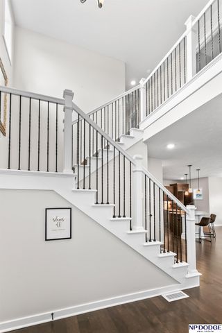 5216 Heartland Drive, Papillion, NE 68133
