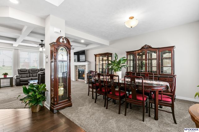 5216 Heartland Drive, Papillion, NE 68133