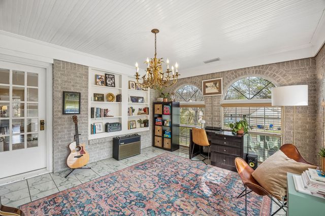 816 Newell Avenue, Dallas, TX 75223